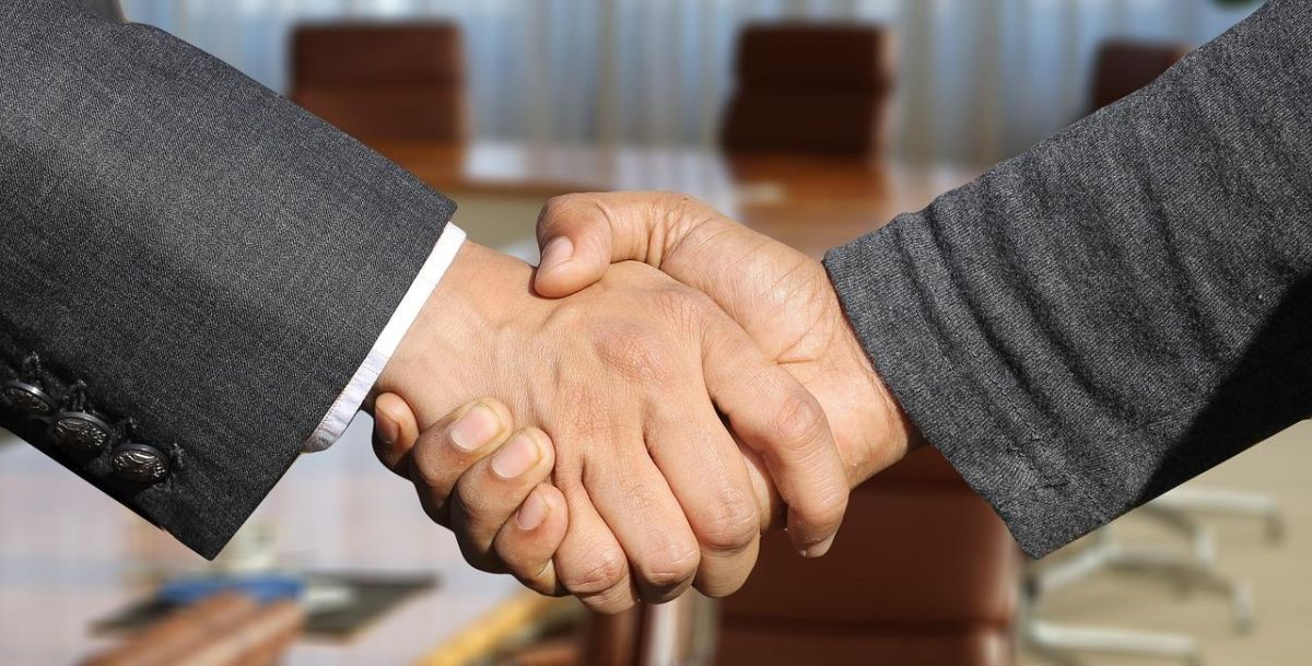 Abogado para contratos de empresa