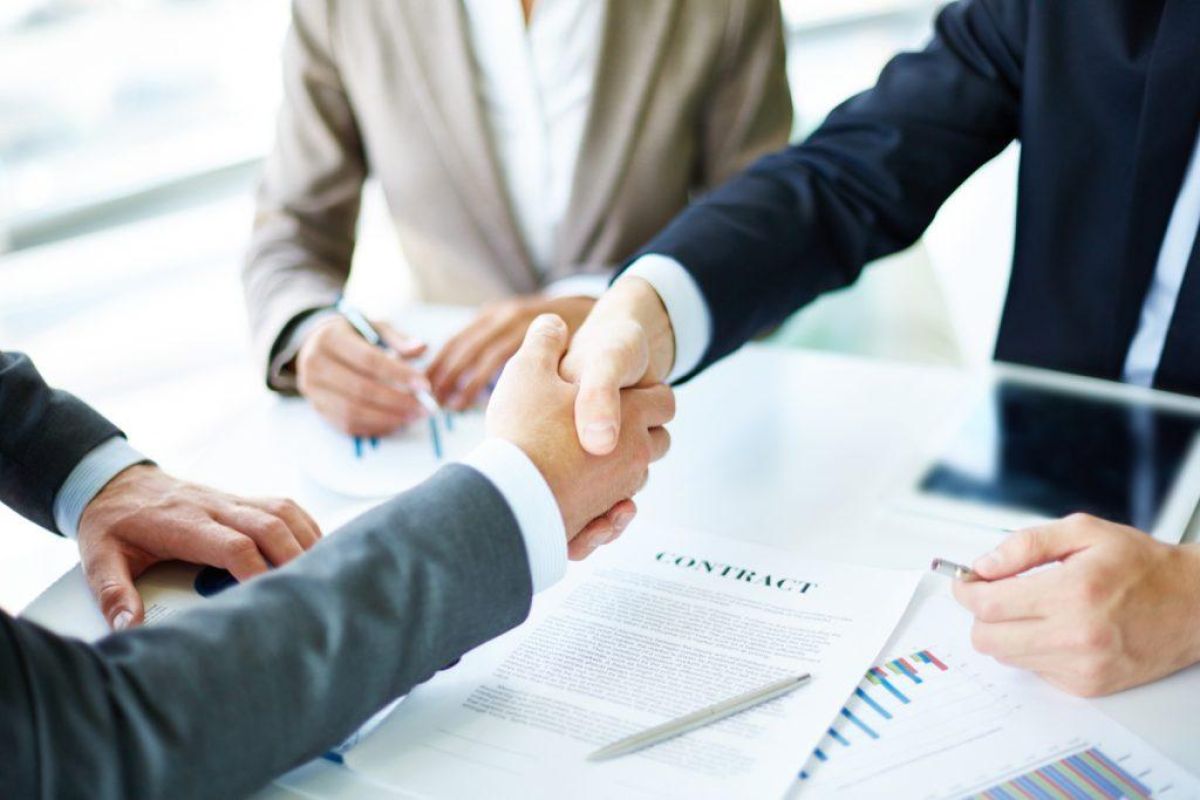 Consulta legal sobre contratos